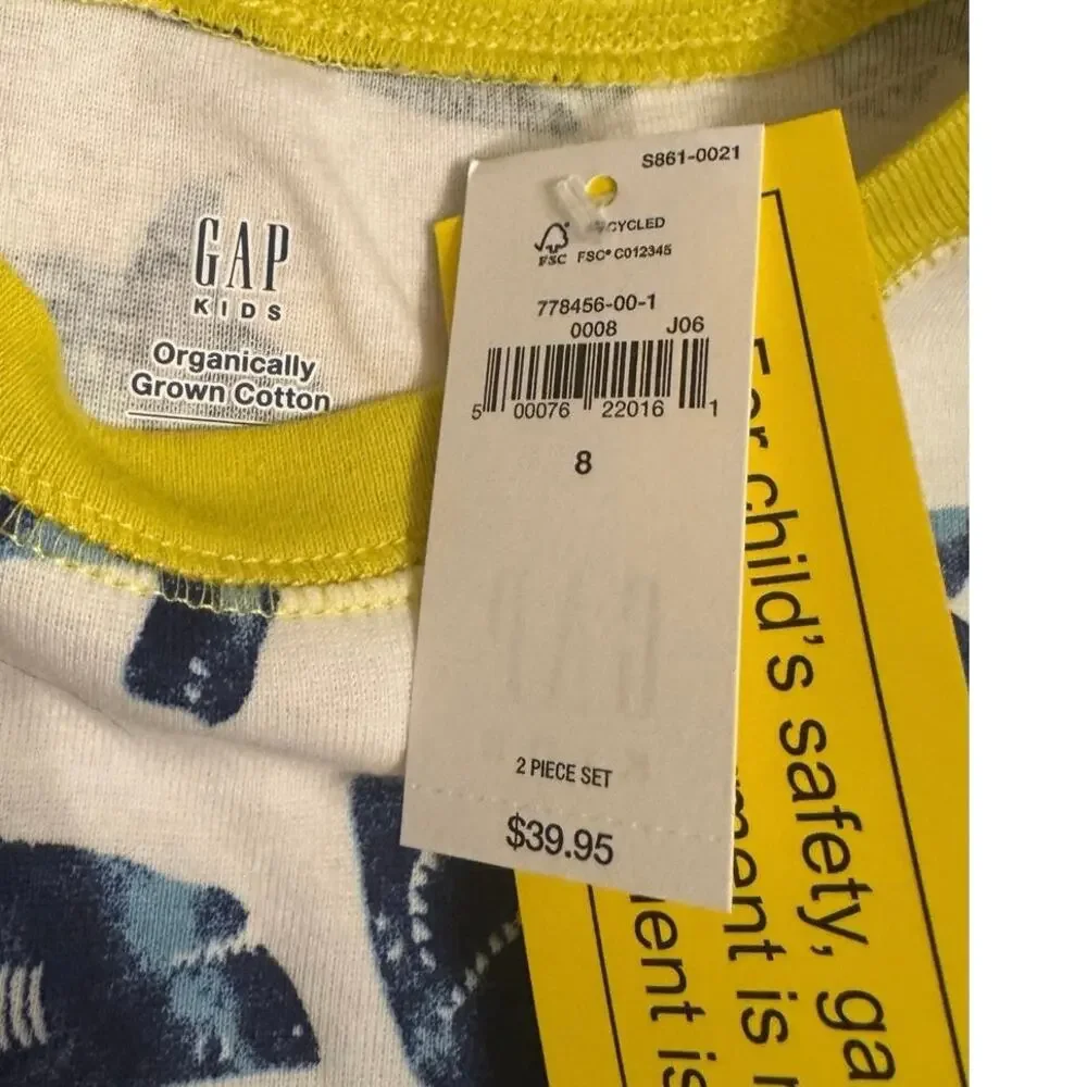 Shark bundle gift set size size 8, lazy ones, pajamas and socks nwt